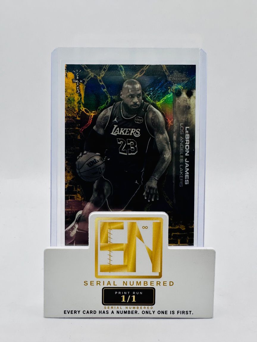 LeBron James Topps Chrome Lakers