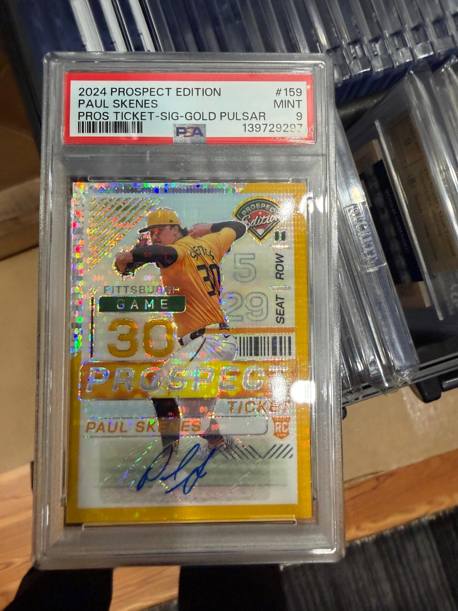 Victor Wembanyama 2023 Topps Motif Gallery Graphs Yellow Plate Auto 1/1